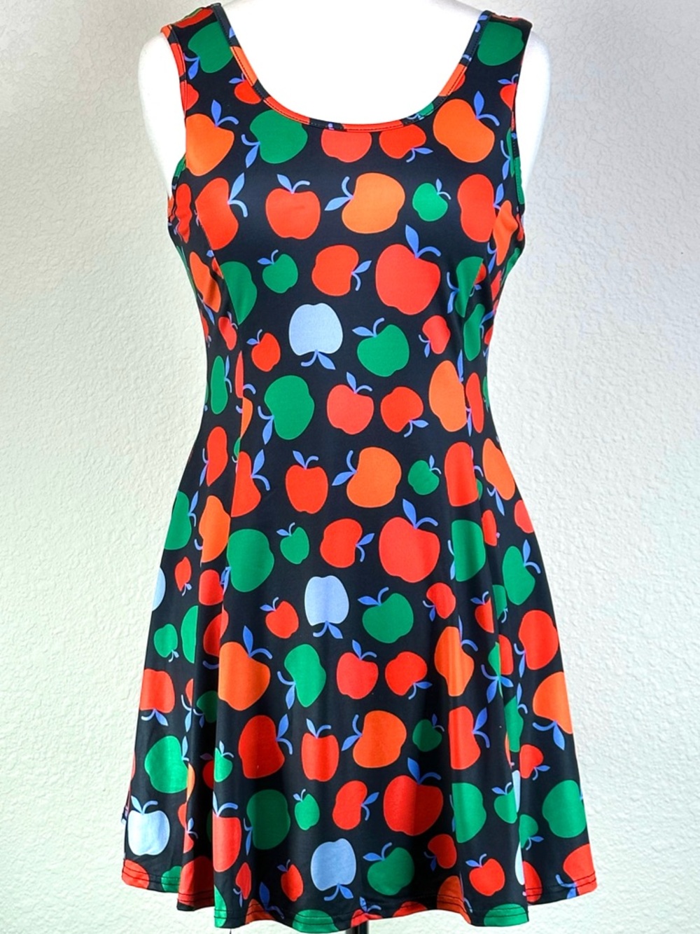 Kuccia Apple Print Skater Dress NWT Retro Novelty Fruit Fit Flare Size M